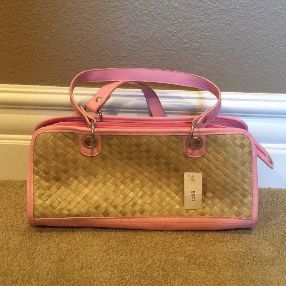 🆕 Pink Straw Tote
